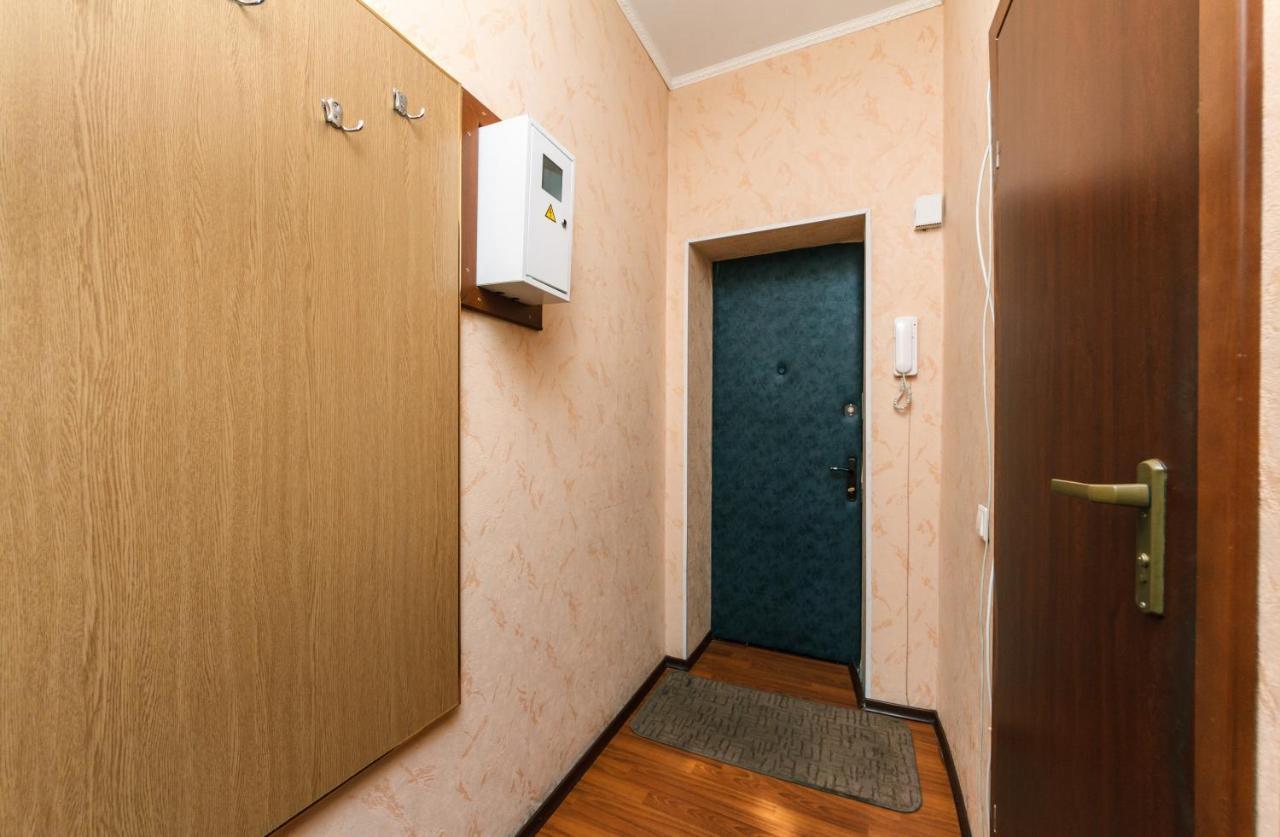 Apartment Near Metro Station Darnitsa Kyiv Exterior photo